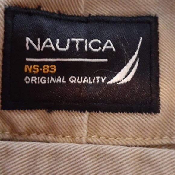 WOMEN'S NAUTICA Clipper Relax Fit High Rise Cargo Shorts Size 36W - Picture 3 of 5